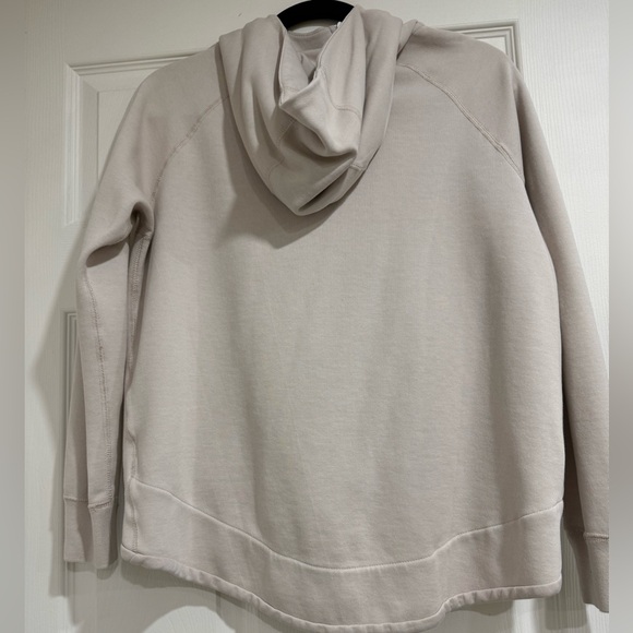 Women’s size Small Nike Tech Hoodie - Picture 6 of 7